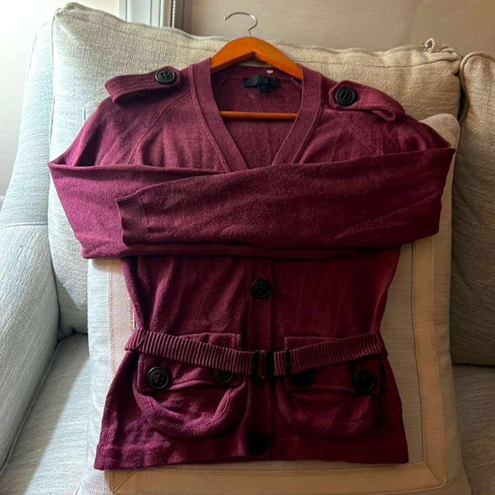 Burberry Sweater - Picture 9 of 9